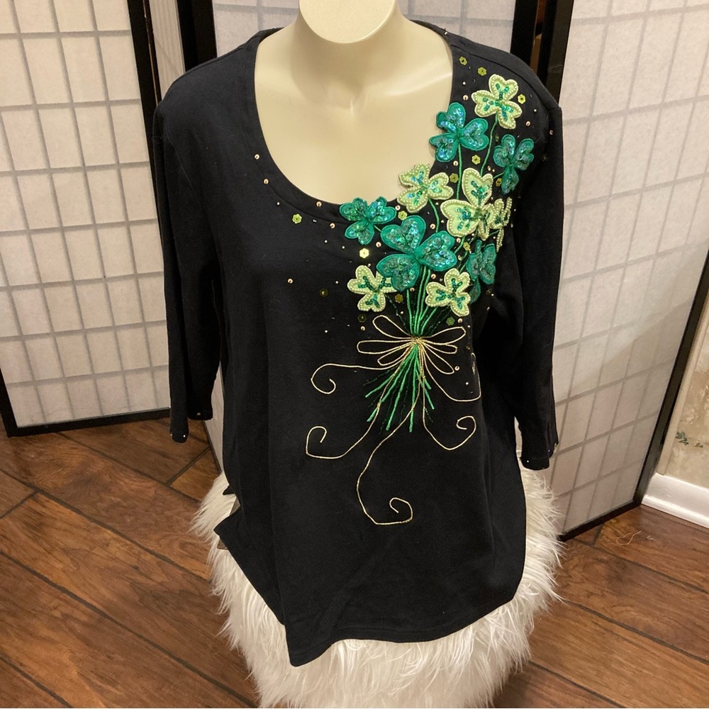 Shamrock top